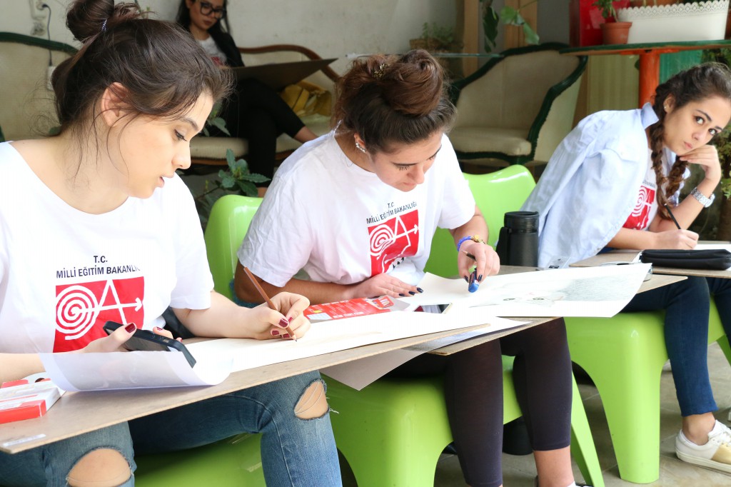 ismet_cagatay_sanat_guzel_sanatlar_grafik_ic_mimarlik_moda_mimarsinan_marmara_bakirkoy_karakalem_resim_kursu_bakirkoy_gsf_universite_hazirlik-16