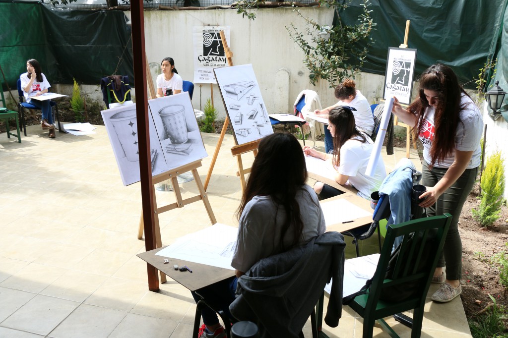 ismet_cagatay_sanat_guzel_sanatlar_grafik_ic_mimarlik_moda_mimarsinan_marmara_bakirkoy_karakalem_resim_kursu_bakirkoy_gsf_universite_hazirlik-40