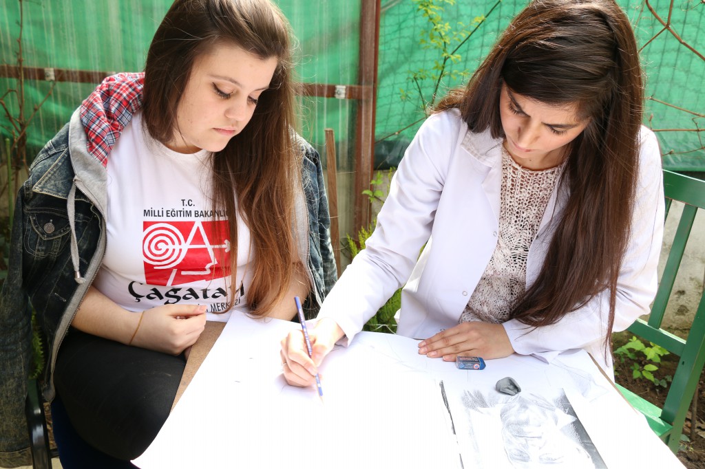 ismet_cagatay_sanat_guzel_sanatlar_grafik_ic_mimarlik_moda_mimarsinan_marmara_bakirkoy_karakalem_resim_kursu_bakirkoy_gsf_universite_hazirlik-48